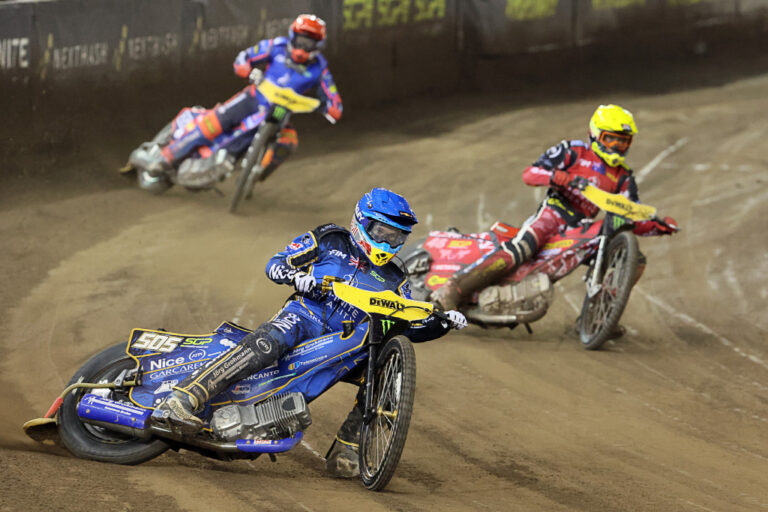 El Speedway en España: Adrenalina sobre Dos Ruedas